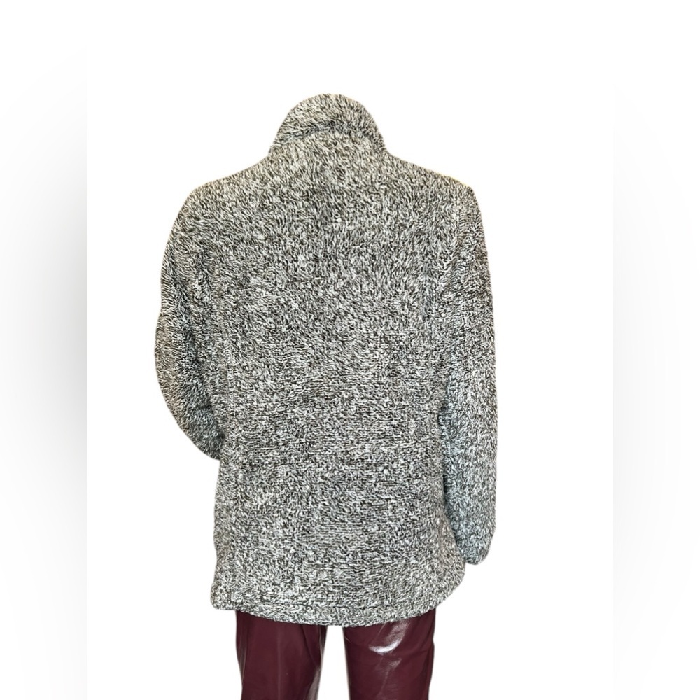 Disney Parks Jacket Womens Small Plush Fleece Sherpa Gray Black Full Zip - Picture 6 of 12